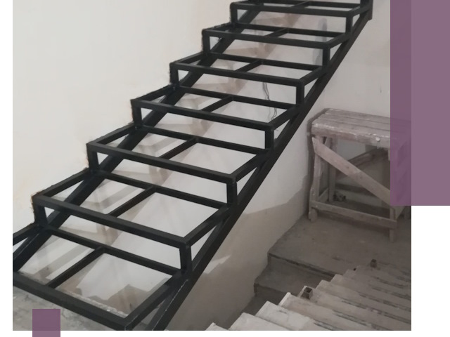 Демонтаж лестниц на металлокаркасе в Нягани: быстрый вывоз и разбор