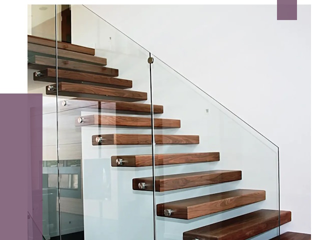 Стеклянные перила для лестницы в Нягани от 14770 руб.