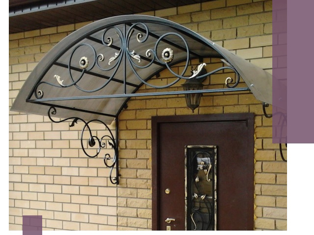 Изготовление козырьков из металла под ключ в Нягани