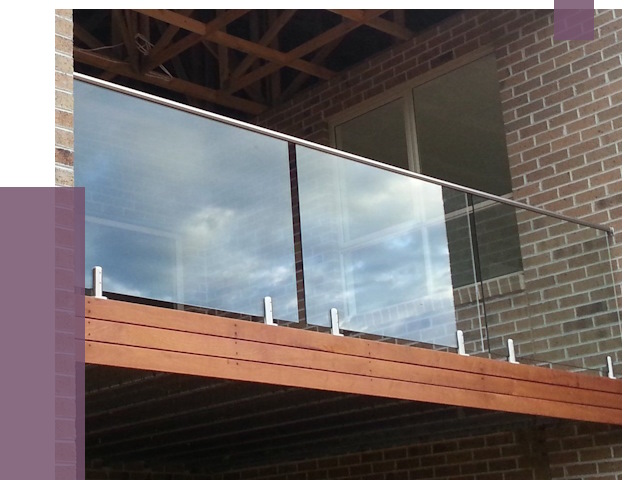 Стеклянные парапеты на крыше и террасе в Нягани от 11459 руб. | ПРОЛЁТ-Нга